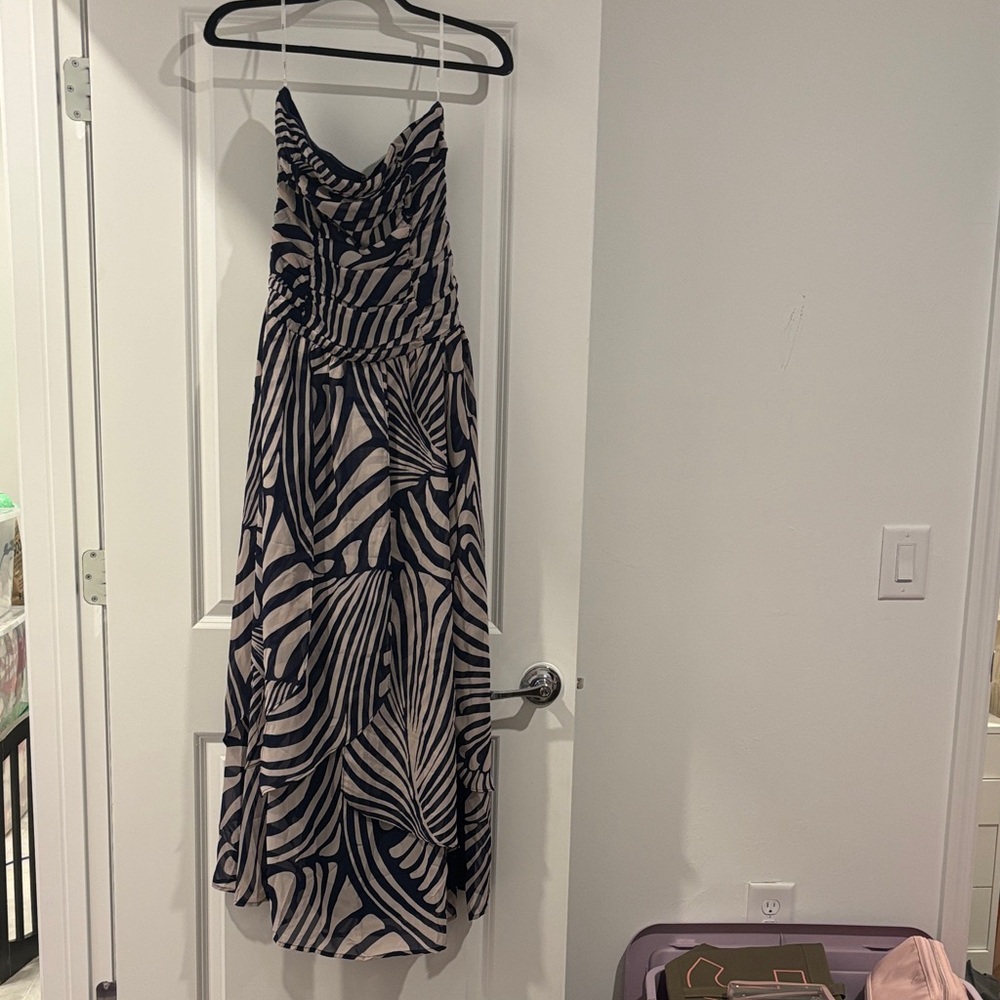 Lulu's Navy and Cream Strapless Dress with slit Size S
